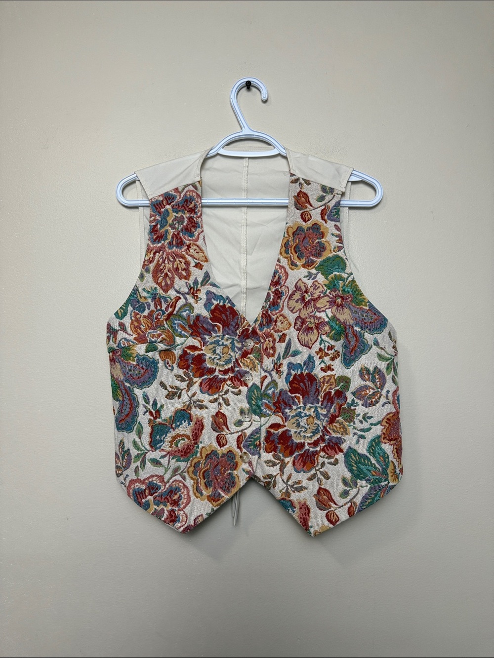 Tapestry Women’s Vest - Multicolor size XL -XXL